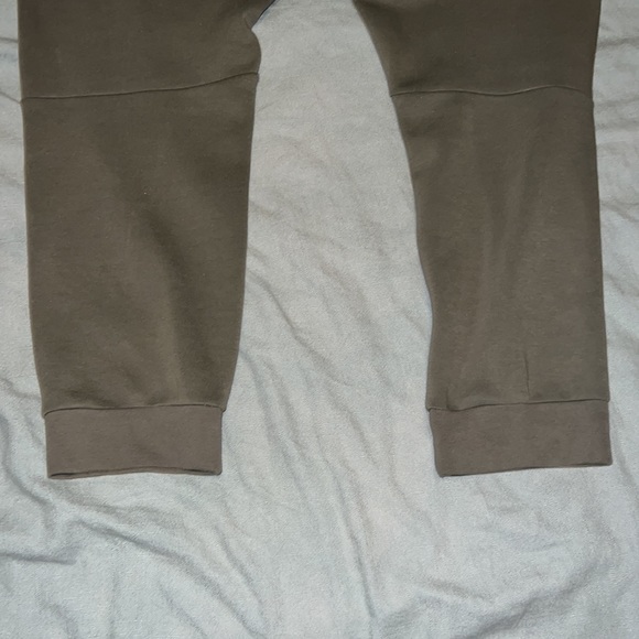 Nike Tech Fleece Joggers SIZE XXL 805162-380 Olive Green - Picture 6 of 9